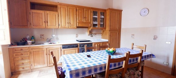 Apartamento de 4 habitaciónes en Montevarchi, Italy No. 151914 4