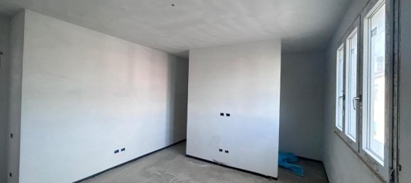 5-Zimmer Villa in Pontedera, Italy, Nr. 164347 10