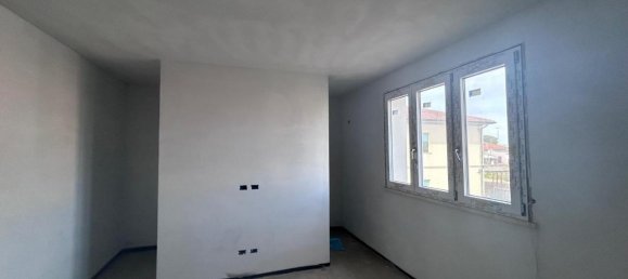 5-Zimmer Villa in Pontedera, Italy, Nr. 164347 9