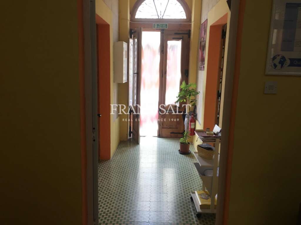 50m² Shop in Mosta, Malta No. 13099