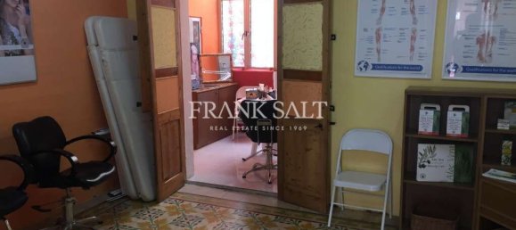 50m² Shop in Mosta, Malta No. 13099 3