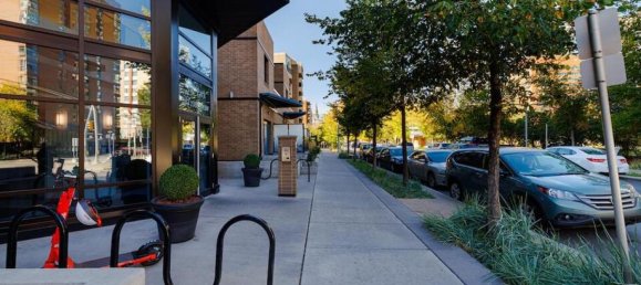 2 bedrooms Condo in Alberta, Canada No. 1191 3