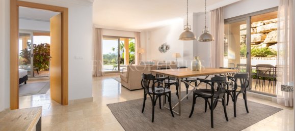 Квартира с 3 спальнями в Бенахавис, Испания № 82073 4