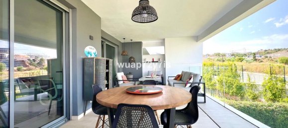 Apartamento de 2 dormitorios en Estepona, Spain No. 136385 11