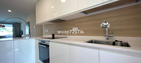 Apartamento de 2 dormitorios en Estepona, Spain No. 136385 18