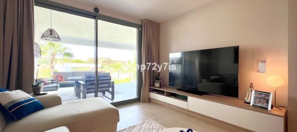 Apartamento de 2 dormitorios en Estepona, Spain No. 136385 7