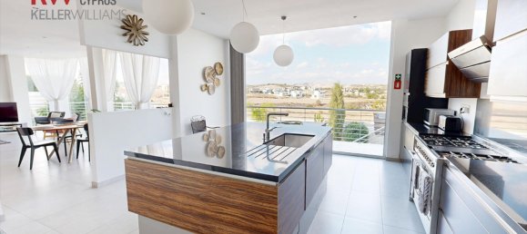 Вилла с 5 спальнями в Ларнака, Кипр № 25965 18