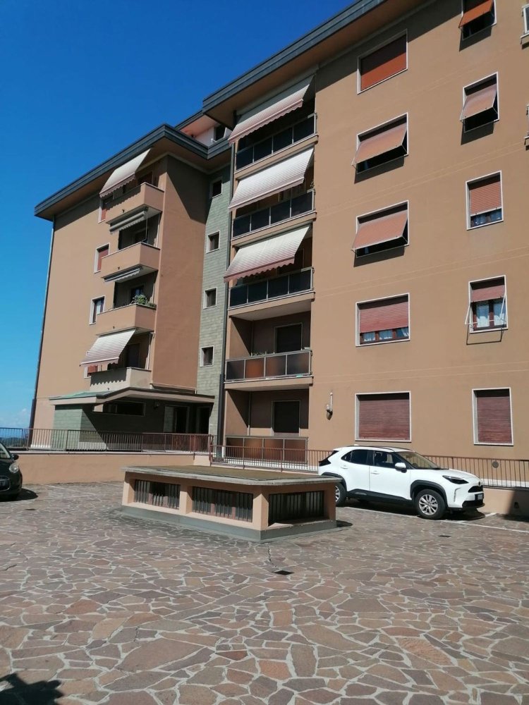 2-Zimmer Wohnung in Varese, Italy, Nr. 264960