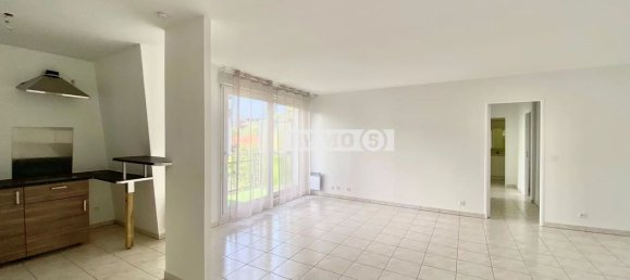 2 غرف نوم شقة في Noisy-le-Grand, France رقم 180985 2