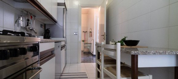 Apartamento de 2 dormitorios en Chiavari, Italy No. 308625 3