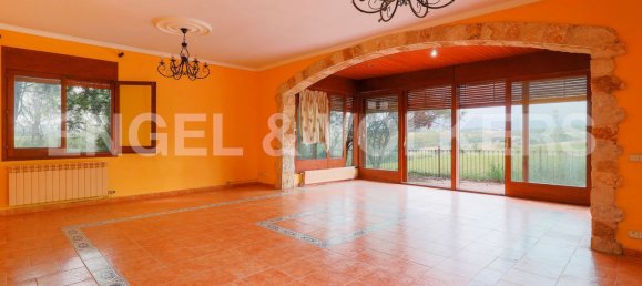 Дом с 10 спальнями в Палау-Солита I Плегаманс, Испания № 80357 12