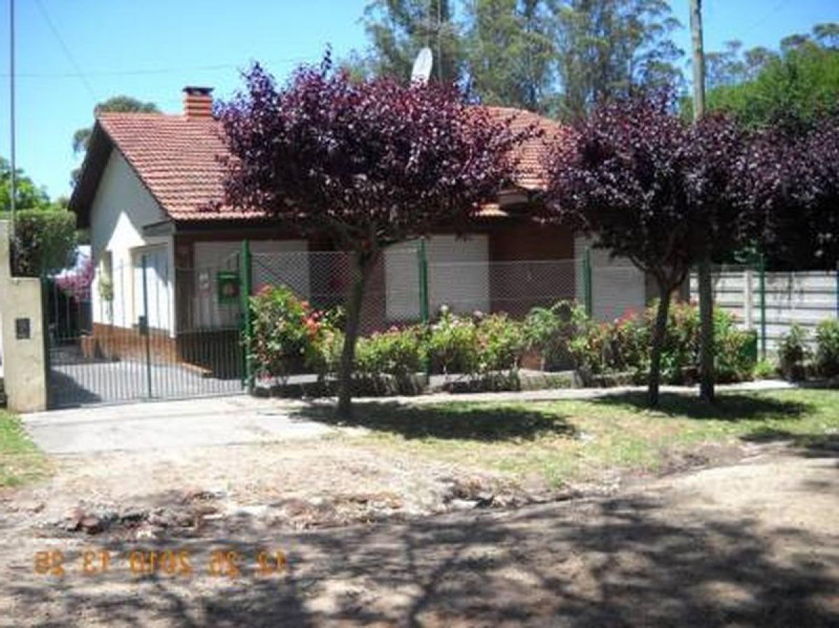 3 bedrooms House in Mar del Plata, Argentina No. 65289