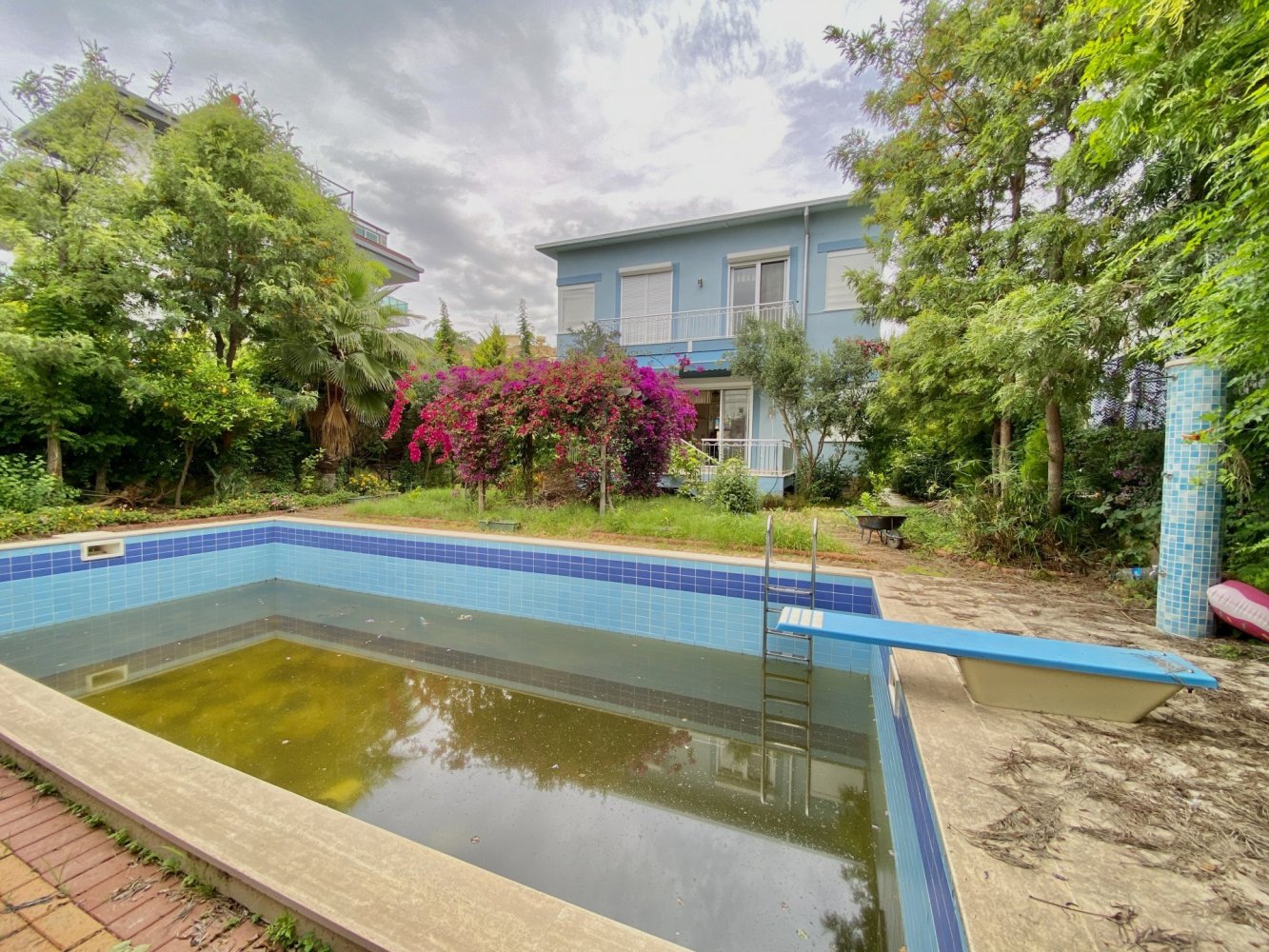 5 bedrooms Land in Kestel, Turkey No. 15529