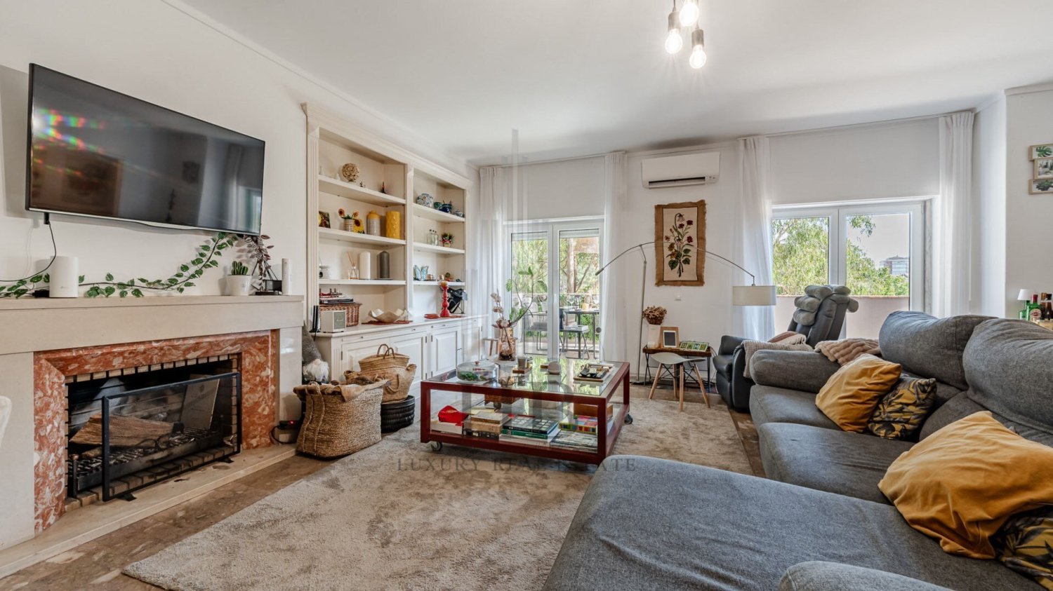 5 bedrooms Apartment in Lisbon, Portugal No. 308693