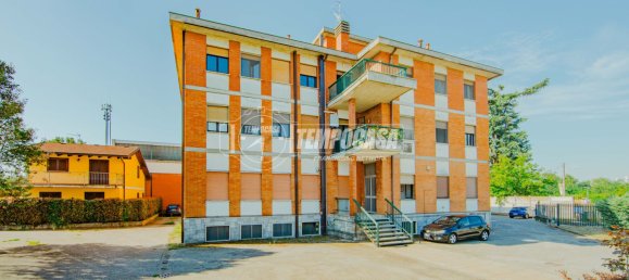 2 rooms Apartment in Vigevano, Italy No. 305131 22