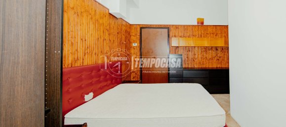 2 rooms Apartment in Vigevano, Italy No. 305131 19
