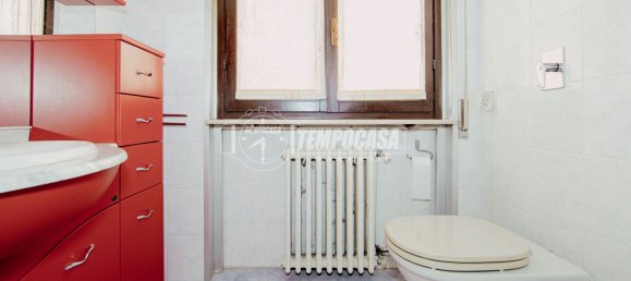 2 rooms Apartment in Vigevano, Italy No. 305131 7