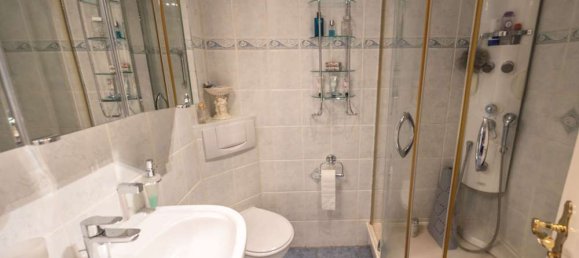 Квартира с 2 спальнями в Зегеберг, Германия № 348086 10