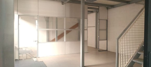 Bureau à Udine, Italy 300m² No. 331667 10