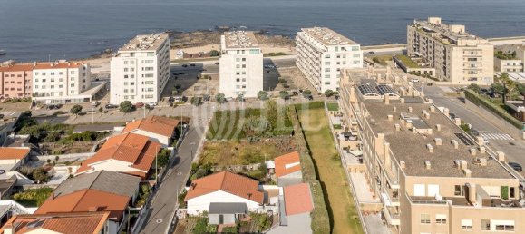 274m² Land in Matosinhos, Portugal No. 242436 6