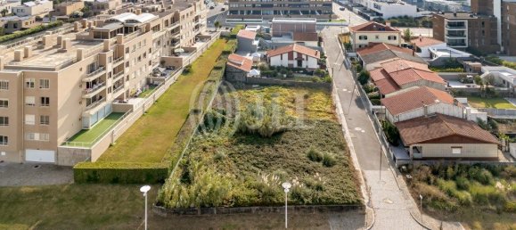 274m² Land in Matosinhos, Portugal No. 242436 3