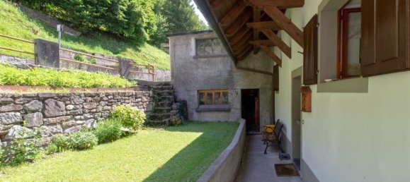 11 rooms House in Udine, Italy No. 270031 4