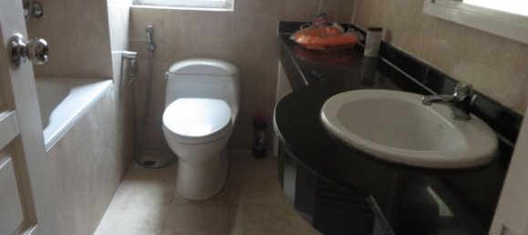 Apartamento de 3 dormitorios en Tay Ho, Vietnam No. 5033 9