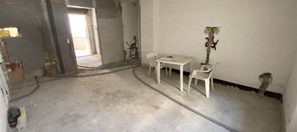 3 rooms Apartment in Catanzaro, Italy No. 260490 6