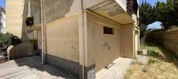 3 rooms Apartment in Catanzaro, Italy No. 260490 18