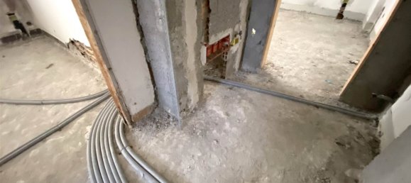 3 rooms Apartment in Catanzaro, Italy No. 260490 8