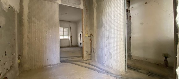 3 rooms Apartment in Catanzaro, Italy No. 260490 5