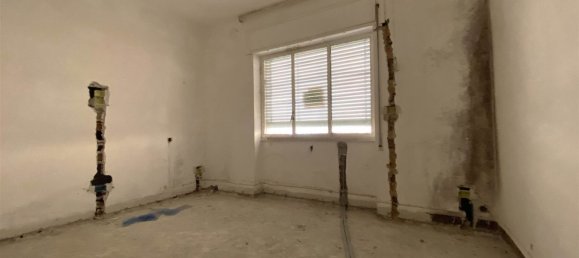 3 rooms Apartment in Catanzaro, Italy No. 260490 12