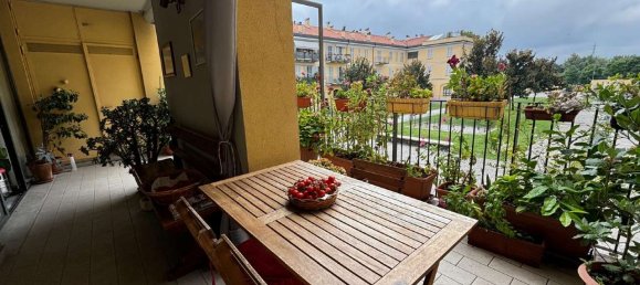 2 bedrooms Apartment in Milan, Italy No. 357391 8