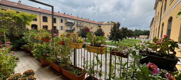 2 bedrooms Apartment in Milan, Italy No. 357391 10