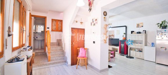 2 bedrooms House in Caresana, Italy No. 276413 7