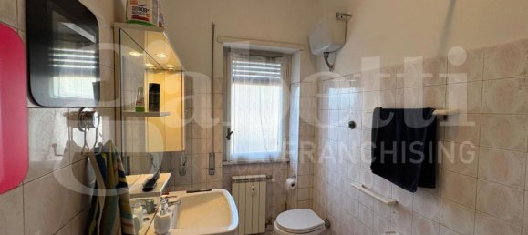 3 bedrooms Apartment in Rome, Italy No. 379532 39