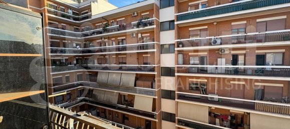 3 bedrooms Apartment in Rome, Italy No. 379532 28