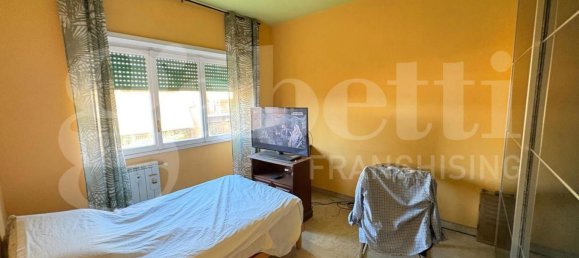 3 bedrooms Apartment in Rome, Italy No. 379532 33