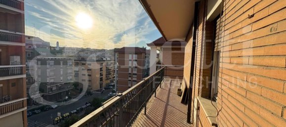 3 bedrooms Apartment in Rome, Italy No. 379532 27