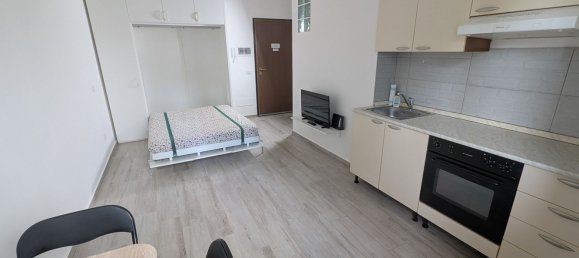 1 Schlafzimmer Wohnung in Rescaldina, Italy, Nr. 370091 2