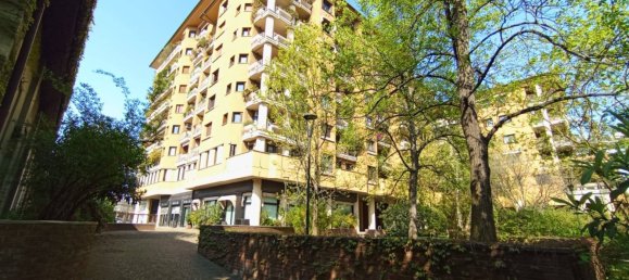 2 bedrooms Apartment in Milan, Italy No. 371593 2