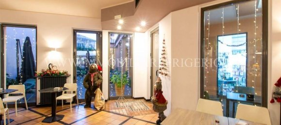 1-salle Propriété commerciale à Merate, Italy No. 212574 2