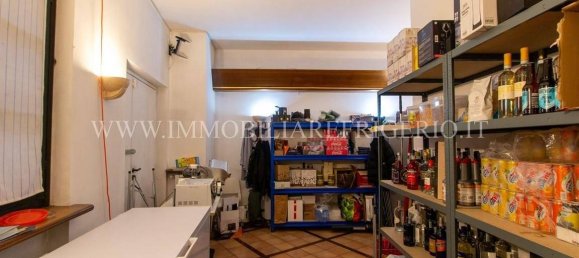 1-salle Propriété commerciale à Merate, Italy No. 212574 16