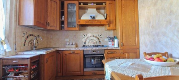 Квартира с 3 спальнями в Лорето, Италия № 342864 2