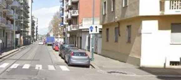 4 chambres Appartement à Turin, Italy No. 323109 10