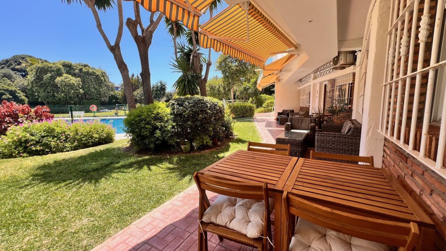 Apartamento de 2 dormitorios en Marbella, Spain No. 147193