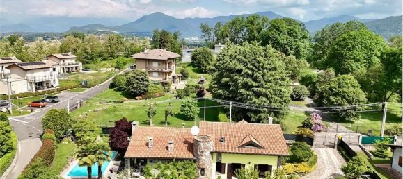 6 rooms Villa in Varese, Italy No. 107871 5