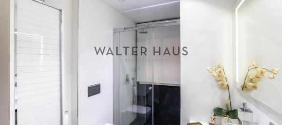 3 bedrooms Apartment in Madrid, Spain No. 183949 9