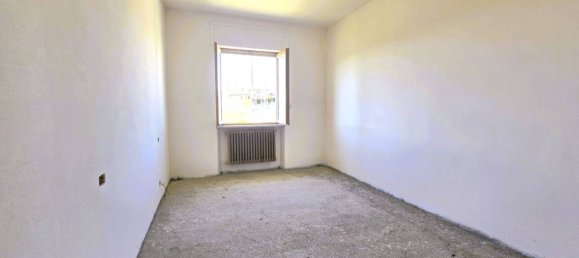 3 Schlafzimmer Villa in Dogliani, Italy, Nr. 173598 9