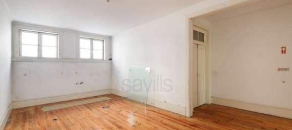 372m² Building in Porto, Portugal No. 224432 11